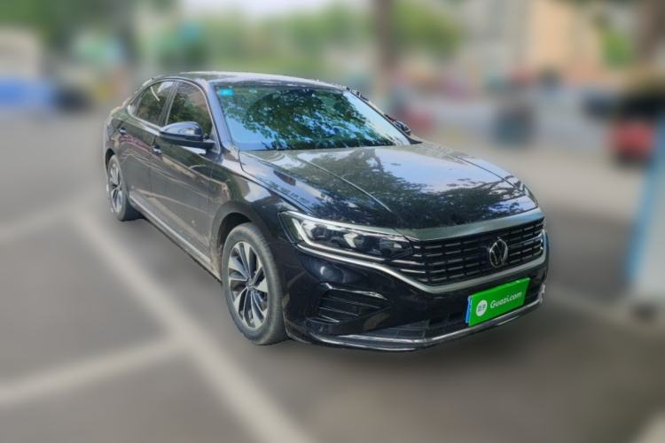 Used Volkswagen Passat 2022 330TSI Elite Edition Front Right 45 Deg