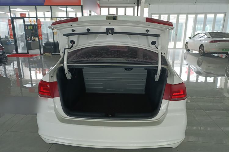 Used Volkswagen Santana 2019 1.5L Manual Fashion Edition China VI Standard Trunk