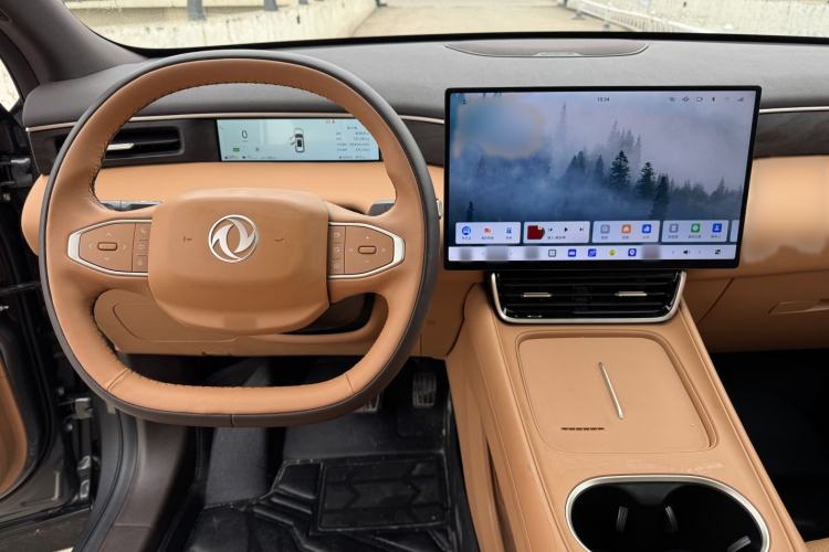 Used Dongfeng Aeolus L8 2025 Model 185KM Dream Edition Interior 3