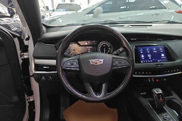 Used Cadillac XT4 2018 28T Two-Wheel Drive Leading Version