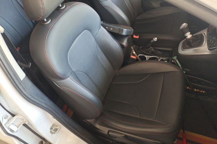 Used Haval M6 2019 1.5T Manual Two-Wheel Drive Elite Version China VI Standard
