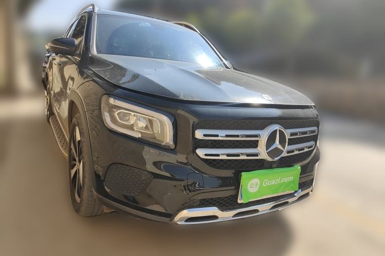 Used Mercedes-Benz GLB 2023 GLB 220 Fashion Model Front Right 45 Deg