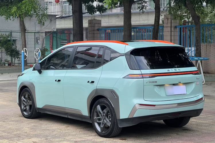 Used AION Y 2022 Plus 70 Tech Edition
