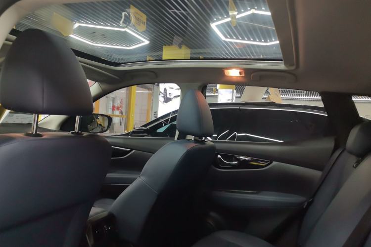 Used Nissan Qashqai 2025 Honor 2.0L CVT XV+ Leading Edition Headliner