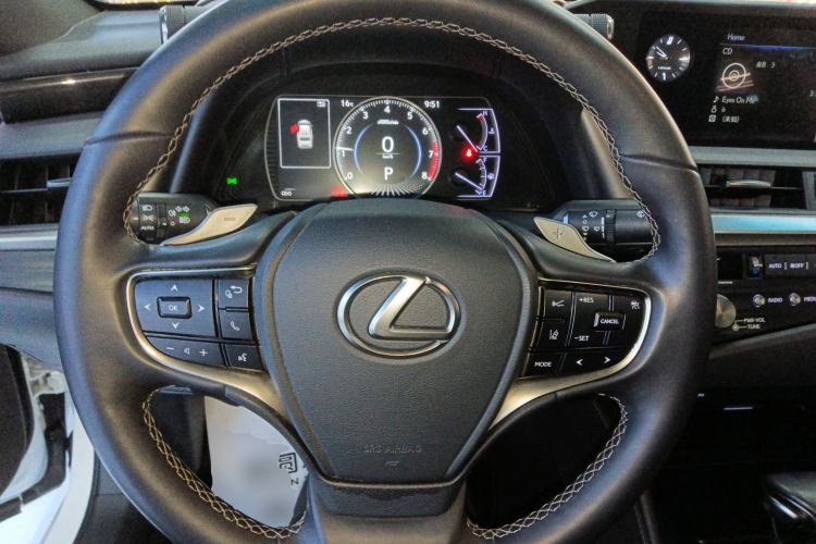 Used Lexus ES 2020 200 Excellence Edition
