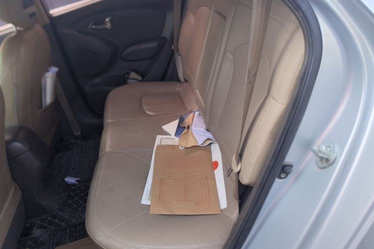 Used Hyundai ix35 2010 2.0L Automatic Two-Wheel Drive Elite Edition GLS