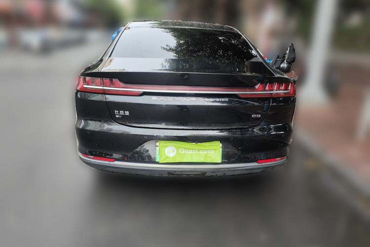 Used BYD e9 2021 Business Edition
