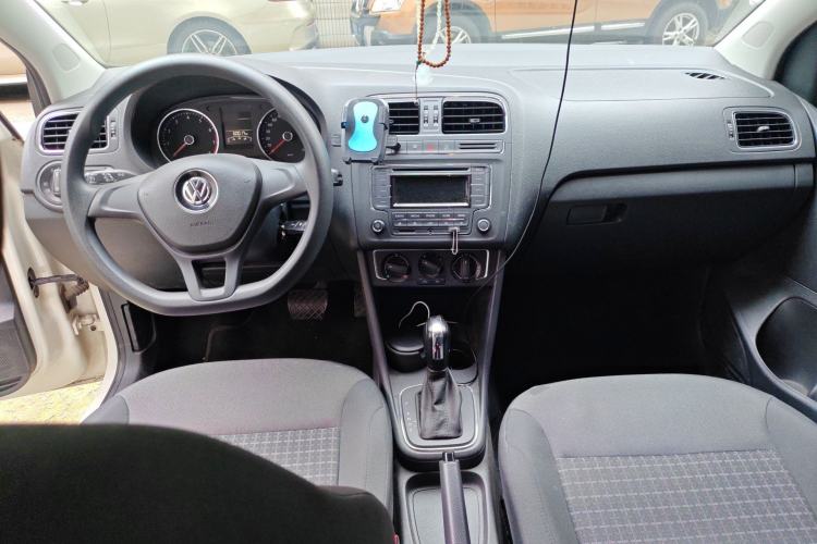 Used Volkswagen Polo 2014 1.6L Automatic Comfort Edition
