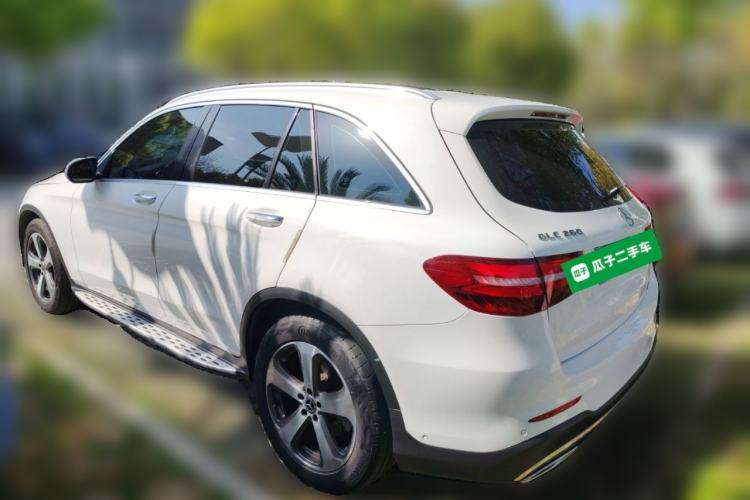 Used Mercedes-Benz GLC 2017 GLC 260 4MATIC Luxury Model Rear Left 45 Deg