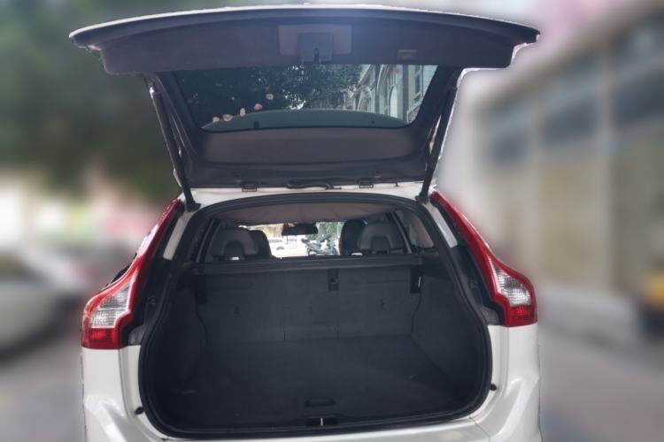 Used Volvo XC60 2016 T5 Smart Upgrade Model
