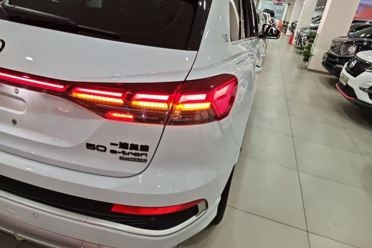 Used Audi Q4 e-tron 2023 50 e-tron quattro Visionary Edition Exterior 3