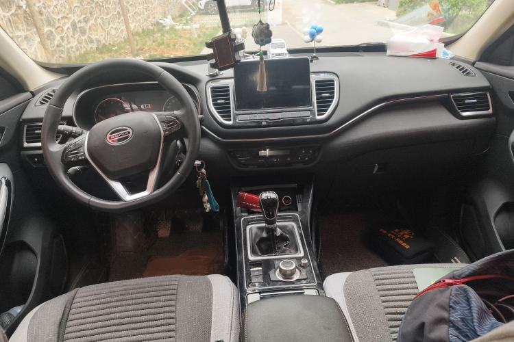 Used FAW Senya R9 2018 1.2T Manual Luxury Smart Edition
