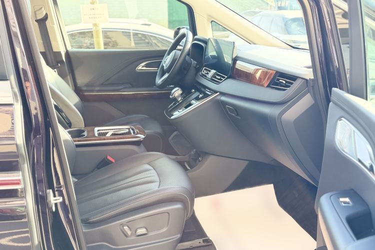 Used Hongqi HQ9 PHEV 2024 2.0T Four-Wheel Drive Luxury Edition