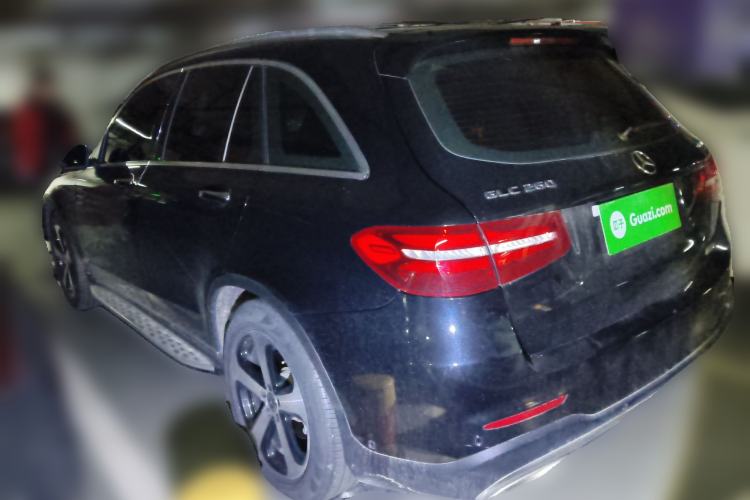 Used Mercedes-Benz GLC 2018 GLC 260 4MATIC Luxury Model
