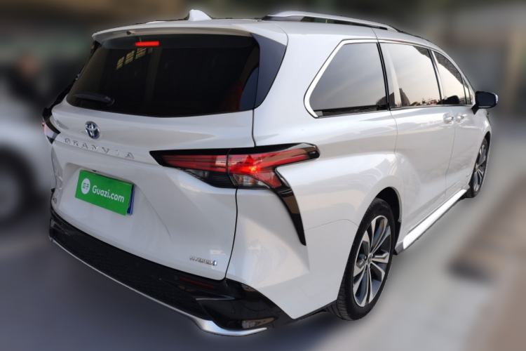 Used Toyota Granvia 2023 2.5L Hybrid Prestige PLUS Edition
