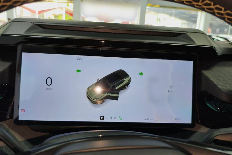 Used Lynk & Co 08 EM-P 2023 220km All-Wheel-Drive Performance Halo
