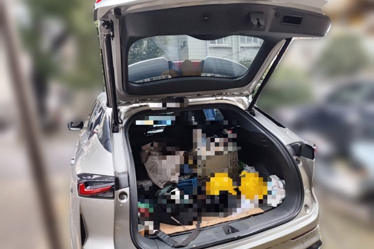 Used CHANGAN OSHAN Z6 New Energy 2023 ZhiDian iDD 150KM Flagship PLUS Trunk