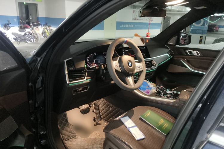 Used BMW X5 2022 xDrive 40Li M Sport Package