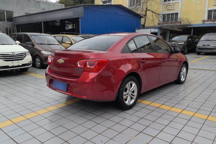 Used Chevrolet Cruze 2015 1.5L Classic SE AT Rear Right 45 Deg