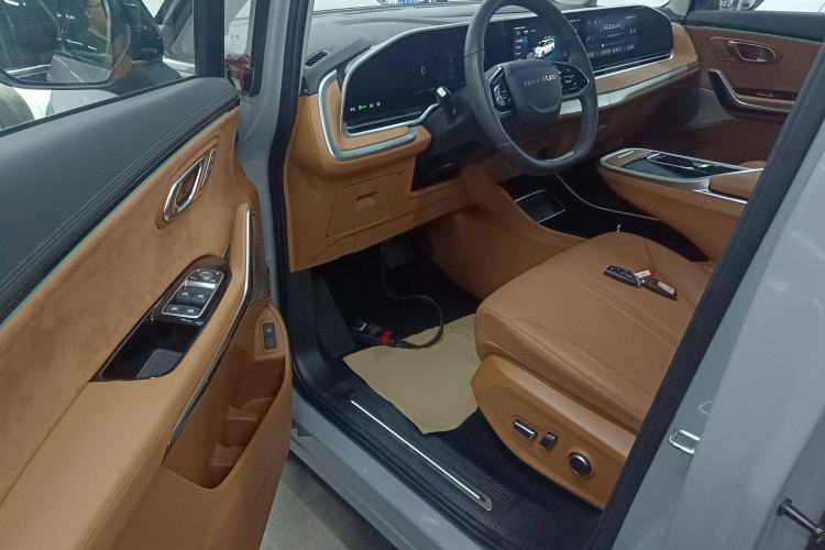 Used SAIC MAXUS Dajia 9 2024 Super Hybrid Long-Range Forest Edition 7-Seater
