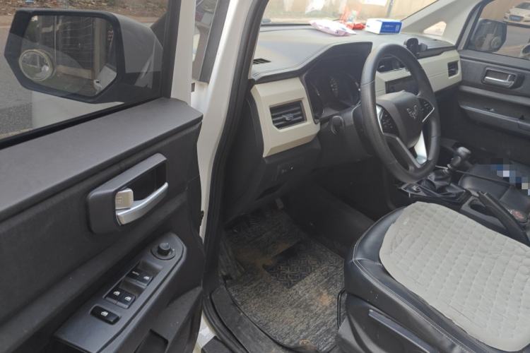 Used Wuling Hongguang PLUS 2019 1.5T Manual Luxury 7-Seater