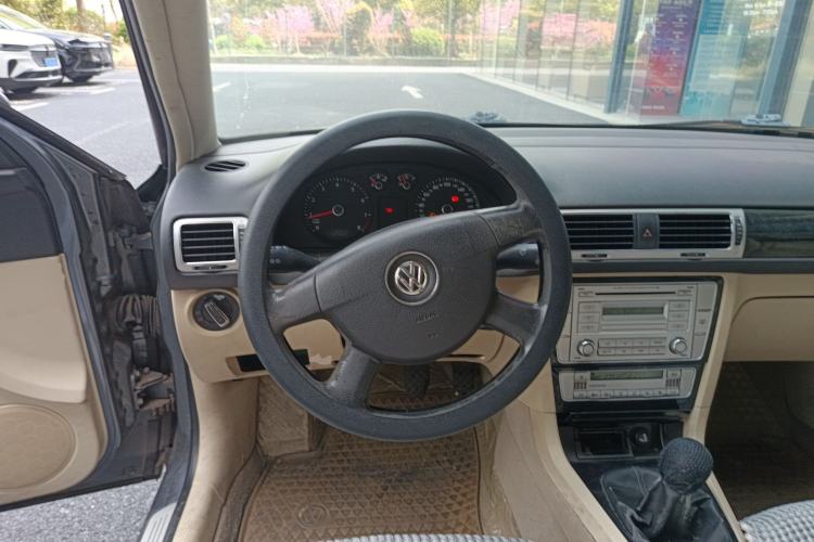 Used Volkswagen Passat 2009 1.8T Manual Luxury Model Steering Wheel