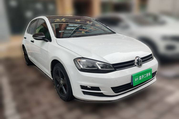 Used Volkswagen Golf 2017 1.6L Automatic Comfort Million-Vehicle Anniversary Edition