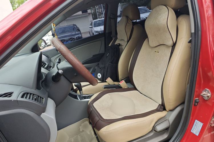 Used Hyundai Verna (older generation) 2010 Sedan 1.4L Automatic Fashionable GT Model Left Front Seat