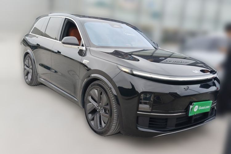 Used Li Auto L8 2025 Pro Smart Refresh Edition Front Right 45 Deg