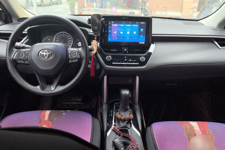 Used Toyota Corolla Cross 2022 2.0L Elite Edition Center Console