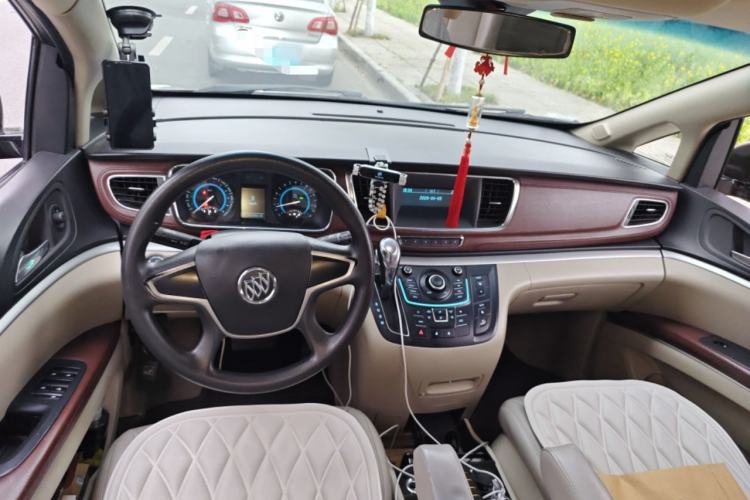 Used Buick GL8 2015 2.4L Luxury Business Premium Edition