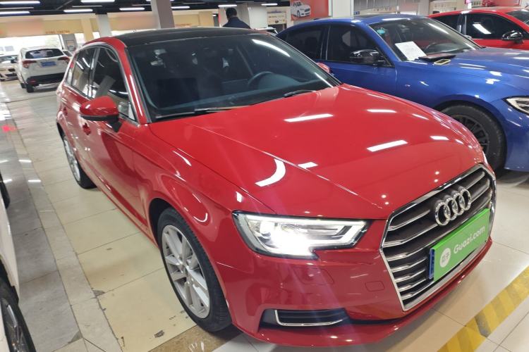 Used Audi A3 2020 Restyled Sportback 35 TFSI Entry-Level China VI Emission Standard Front Right 45 Deg