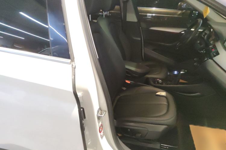 Used BMW X1 2016 sDrive18Li Fashion Model Right Front Seat