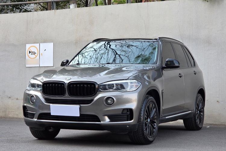 Used BMW X5 2017 xDrive28i
