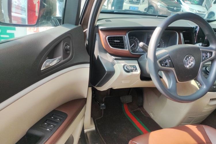 Used Buick GL8 2018 28T Comfort Model China VI Standard Driver Seat