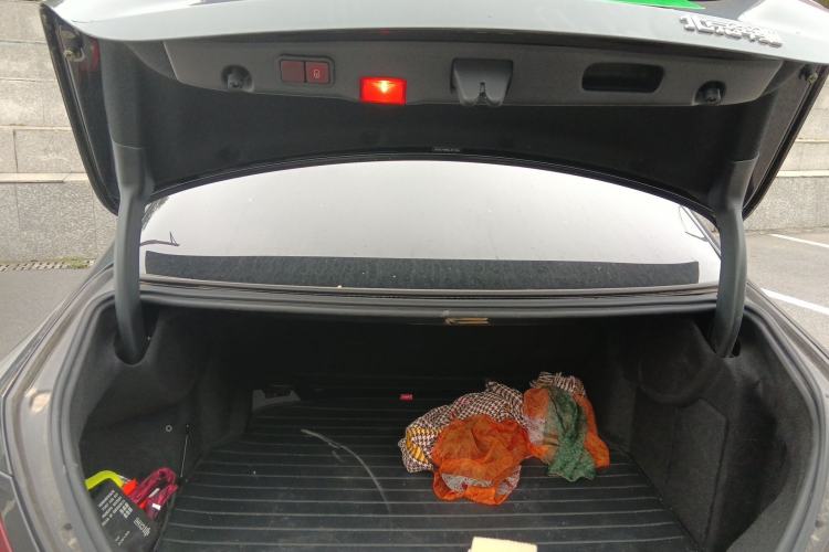 Used Mercedes-Benz E-Class 2020 E 260 L Trunk