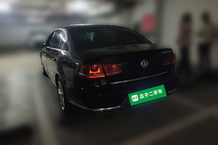 Used Volkswagen Magotan 2016 1.8TSI Luxury Comfort Model Rear Left 45 Deg