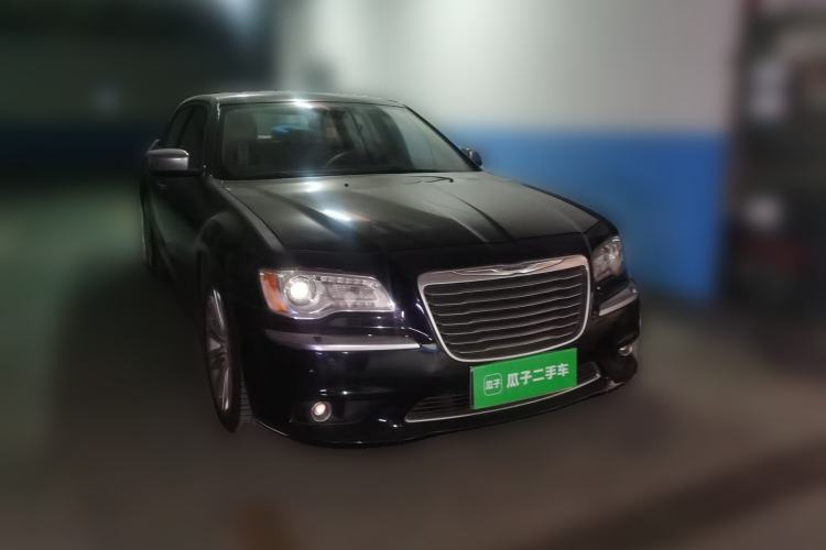 Used Chrysler 300C 2013 3.6L Premium Edition
