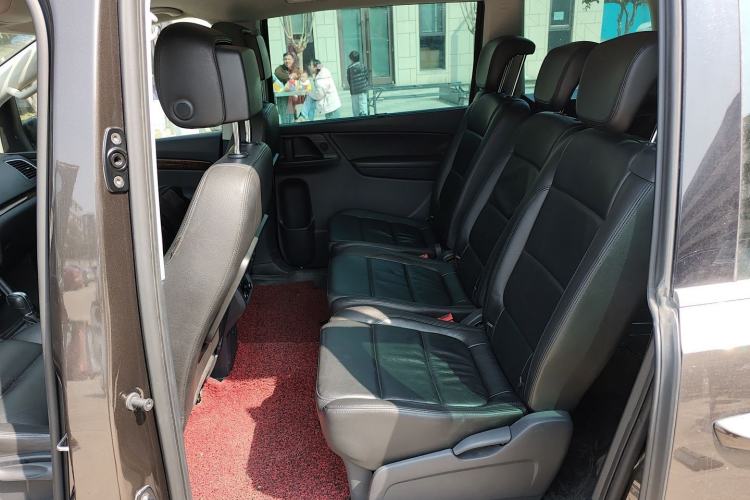 Used Volkswagen Sharan 2014 2.0 TSI Comfort Model
