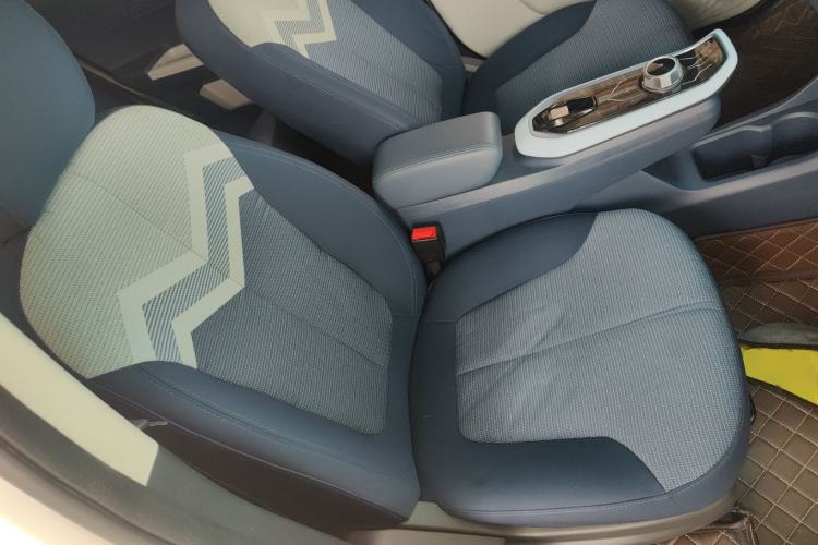 Used CHANGAN OSHAN Benni E-Star 2022 Charming Edition Colorful Model Lithium-Ion Battery Right Front Seat