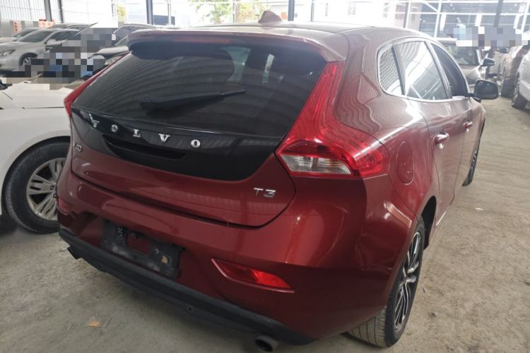 Used Volvo V40 2018 T3 Zhiyi Edition