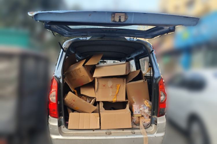 Used BAIC Weiwang 306 2011 1.3L base model 7 seats Trunk