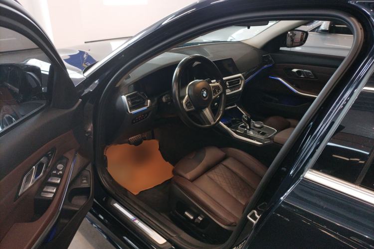 Used BMW 3 Series 2022 Restyled 325Li xDrive M Sport Package Driver Seat