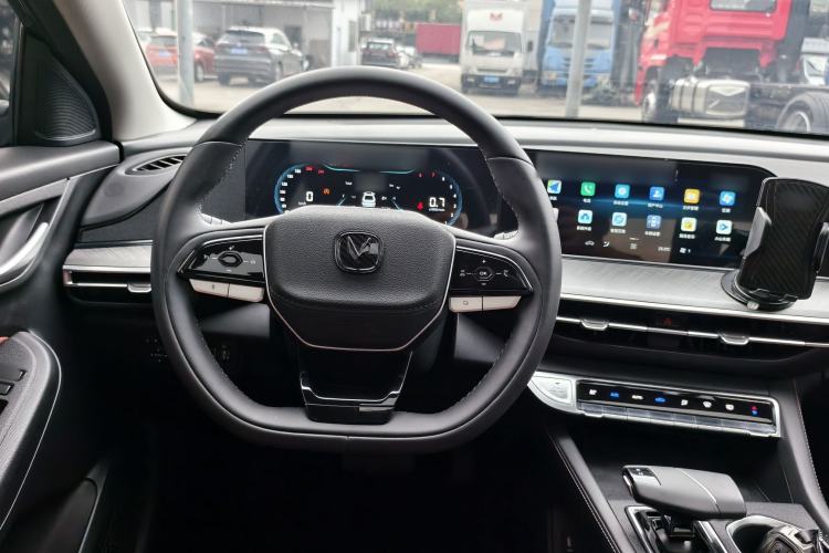 Used CHANGAN Eado 2022 PLUS Blue Whale NE 1.4T GDI DCT Prestige Edition Steering Wheel