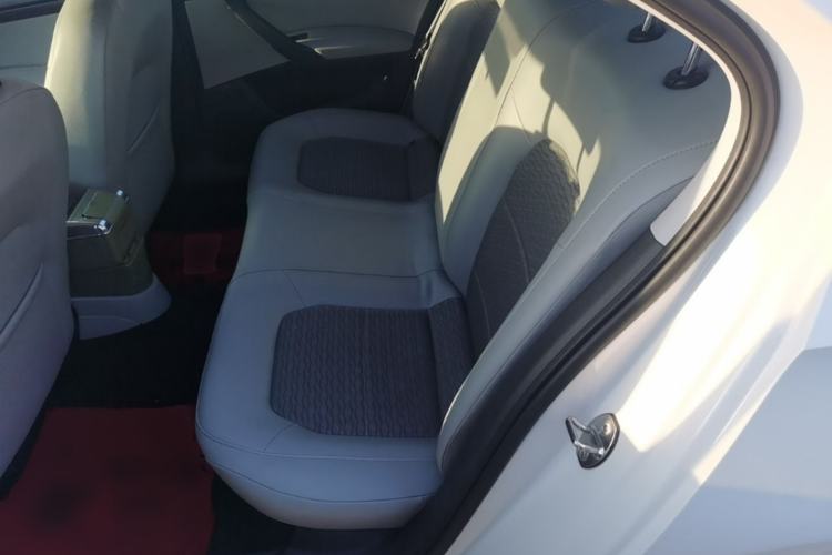 Used Skoda Rapid 2015 1.6L Automatic Smart Selection Model

