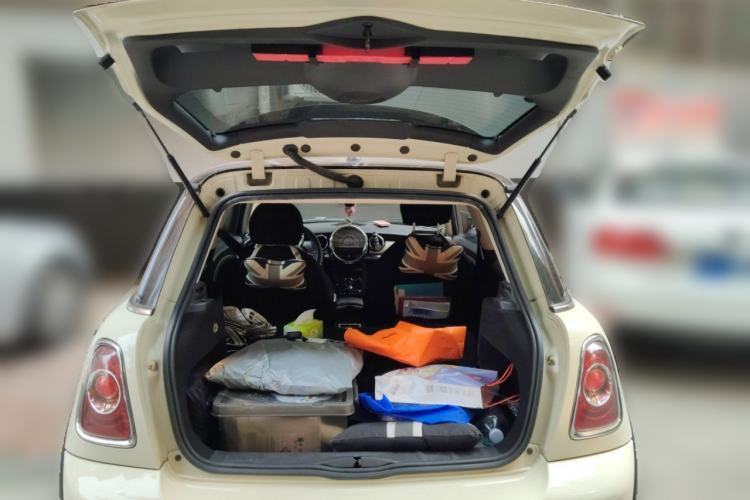 Used MINI MINI 2011 1.6L COOPER Fun
