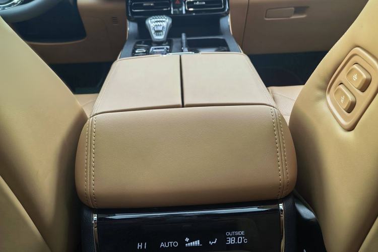 Used GAC Trumpchi ES9 2024 PHEV with 143 km Max