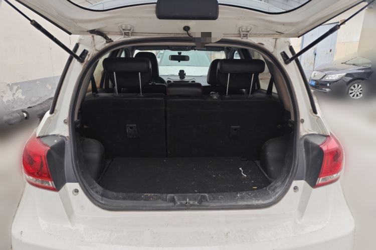 Used Haval H1 2017 Red-Label 1.5L Manual Comfort Model