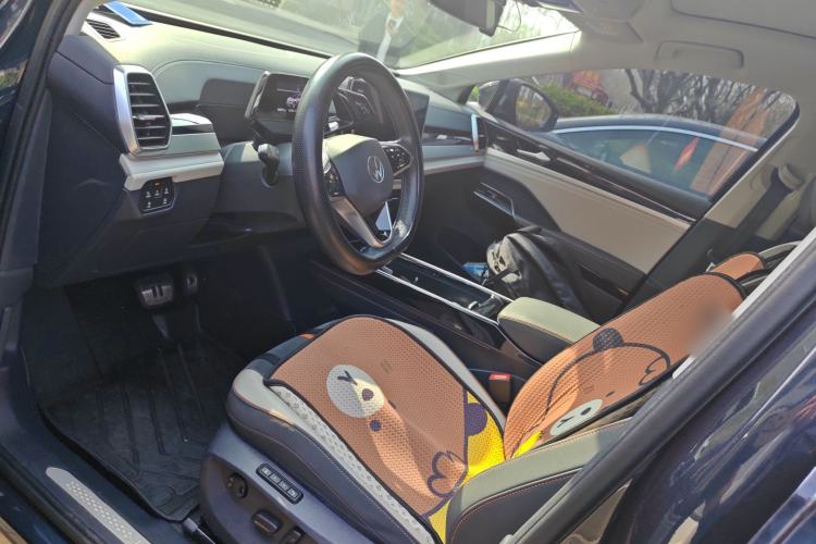 Used Volkswagen ID.6 CROZZ 2021 Long-Range PRO Edition Left Front Seat