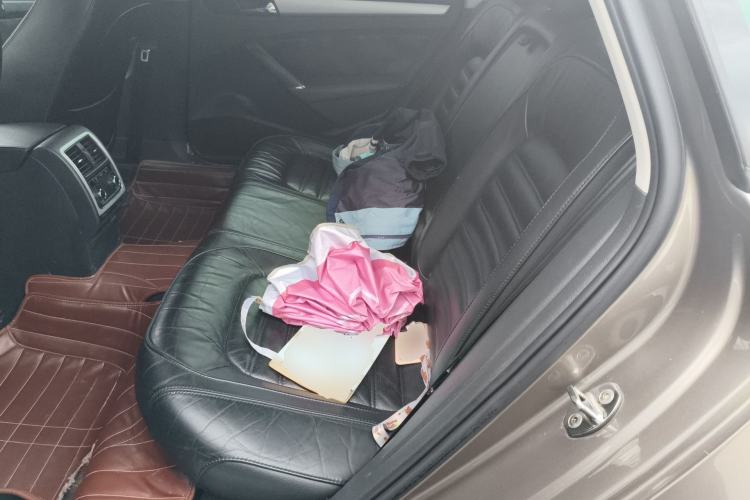 Used Volkswagen Passat 2014 1.8TSI DSG Prestige Edition Left Rear Seat